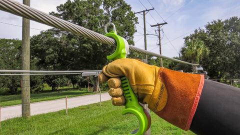 MADI DogBone™ The Lineman’s Wire Brush (95-DBWB1)