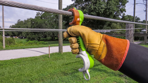 MADI DogBone™ The Lineman’s Wire Brush (95-DBWB1)