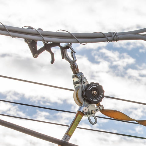 Wide Range Distribution Grip, Tree Wire - 16477-28